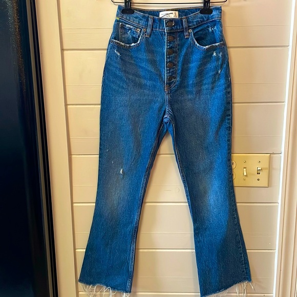 Abercrombie & Fitch The Kick Flare Ultra High Rise Jeans Size 25. - Picture 3 of 12